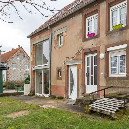 Holiday home Elegant Holiday In Louis With Garden *